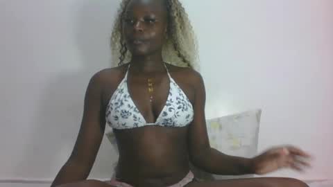 Snapshot of darberry21 chatting on July 6, 2026, 5:59 am ESTHER online show from July 6, 2026, 5:59 am