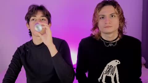 darcy_and_stolas online show from November 15, 2025, 3:37 am