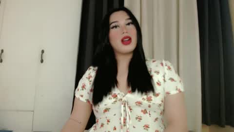 Snapshot of darcy_world chatting on December 21, 2024, 2:58 pm DARCY online show from December 21, 2024, 2:58 pm