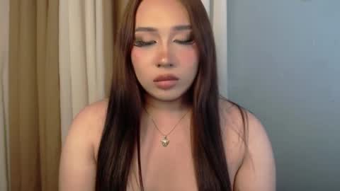 Snapshot of darcy_world chatting on March 4, 2025, 11:22 pm DARCY online show from March 4, 2025, 11:22 pm