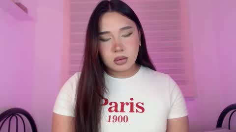 Snapshot of darcy_world chatting on February 19, 2026, 9:49 am DARCY online show from February 19, 2026, 9:49 am