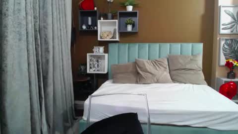 DarcyeJane online show from February 15, 2026, 1:09 pm