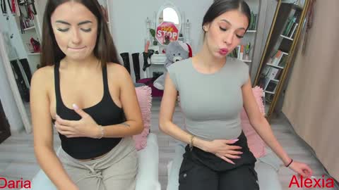 Snapshot of dariaa_doll chatting on December 5, 2024, 11:27 am Daria online show from December 5, 2024, 11:27 am