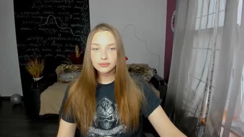 dariaangels online show from March 16, 2026, 12:31 pm