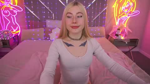 dariadelly online show from June 3, 2026, 6:49 am