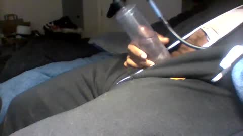 Betty and Robert Play time online show from February 3, 2025, 2:58 am