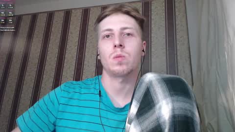 Snapshot of darienlarge chatting on February 24, 2025, 12:30 am darienlarge online show from February 24, 2025, 12:30 am