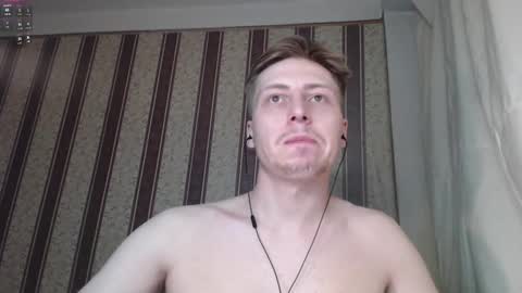 Snapshot of darienlarge chatting on February 24, 2025, 4:36 pm darienlarge online show from February 24, 2025, 4:36 pm