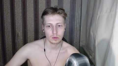 Snapshot of darienlarge chatting on February 25, 2025, 12:47 am darienlarge online show from February 25, 2025, 12:47 am