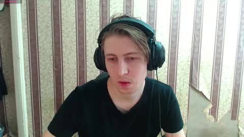 Snapshot of darienlarge chatting on September 26, 2025, 8:07 am darienlarge online show from September 26, 2025, 8:07 am