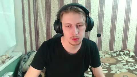 Snapshot of darienlarge chatting on October 12, 2025, 2:32 am darienlarge online show from October 12, 2025, 2:32 am