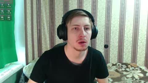 Snapshot of darienlarge chatting on November 11, 2025, 11:32 am darienlarge online show from November 11, 2025, 11:32 am