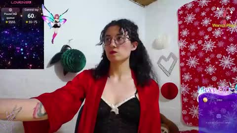 Snapshot of daring_girl7 chatting on December 26, 2024, 10:31 pm lola online show from December 26, 2024, 10:31 pm