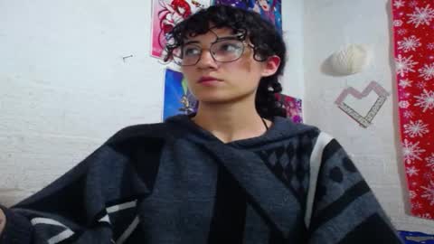 Snapshot of daring_girl7 chatting on February 27, 2025, 7:34 am lola online show from February 27, 2025, 7:34 am