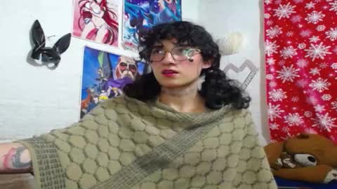 Snapshot of daring_girl7 chatting on March 7, 2025, 8:56 am lola online show from March 7, 2025, 8:56 am