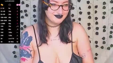 Snapshot of dario_doll_ chatting on February 11, 2026, 1:43 am Daria online show from February 11, 2026, 1:43 am