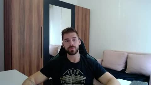 Snapshot of darius_94 chatting on June 8, 2026, 8:26 am darius_94 online show from June 8, 2026, 8:26 am