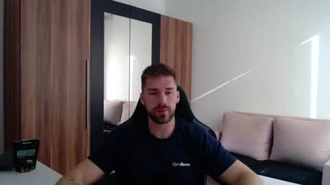 Snapshot of darius_94 chatting on July 4, 2026, 5:24 am darius_94 online show from July 4, 2026, 5:24 am