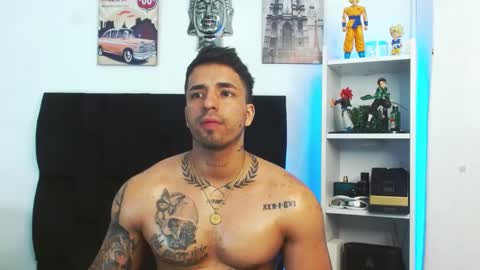 Darius Phoenix  online show from December 30, 2024, 2:40 pm