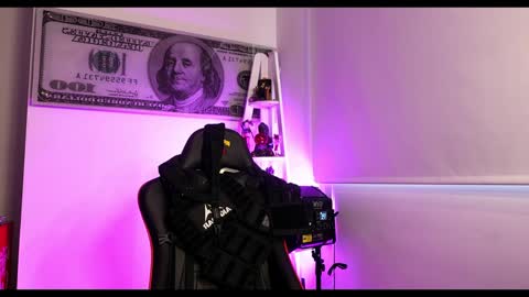 Darius Phoenix  online show from February 5, 2025, 9:07 pm