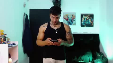 Snapshot of darius_phoenix chatting on April 29, 2026, 6:47 pm Darius Phoenix online show from April 29, 2026, 6:47 pm