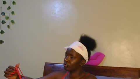 dark_candy3 online show from June 13, 2026, 4:49 pm