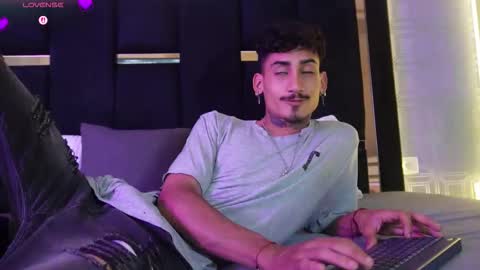 Snapshot of dark_eros_ chatting on March 8, 2026, 7:28 pm Sr. Eros online show from March 8, 2026, 7:28 pm