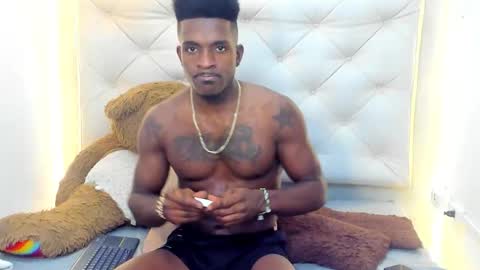 dark_king01 online show from February 4, 2026, 7:42 pm