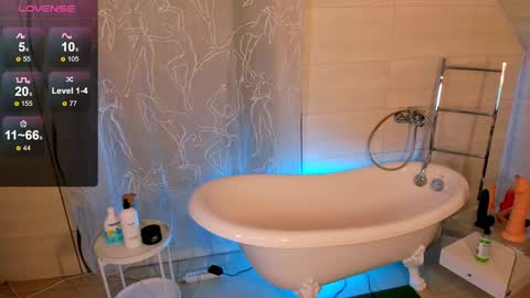 Snapshot of dark_lola_ chatting on December 10, 2024, 12:49 pm Lola online show from December 10, 2024, 12:49 pm