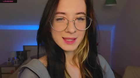 Snapshot of dark_lola_ chatting on December 21, 2024, 10:06 am Lola online show from December 21, 2024, 10:06 am