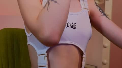 Snapshot of dark_lola_ chatting on February 23, 2025, 12:48 pm Lola online show from February 23, 2025, 12:48 pm