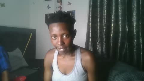 dark_mellanin online show from June 3, 2026, 12:57 am