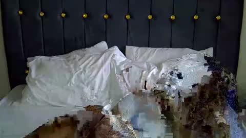 dark_petite_ online show from April 21, 2026, 11:16 am