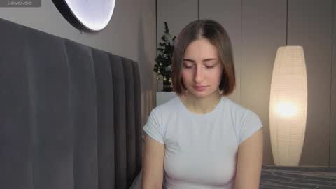 Snapshot of dark_project chatting on February 5, 2026, 7:13 am Emily online show from February 5, 2026, 7:13 am