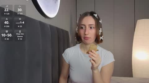 Snapshot of dark_project chatting on February 6, 2026, 7:23 am Emily online show from February 6, 2026, 7:23 am