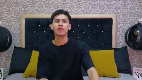 dark_sultan online show from February 18, 2026, 8:16 pm