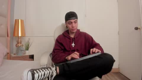 dark_sun333 online show from November 16, 2025, 8:58 pm