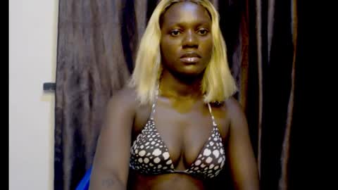 Snapshot of darkchocoxx chatting on September 24, 2025, 9:29 pm sexygal online show from September 24, 2025, 9:29 pm