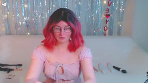 Snapshot of darkheto chatting on February 8, 2025, 11:22 am Kelly online show from February 8, 2025, 11:22 am