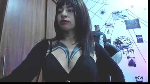 Snapshot of darkkittenuwu chatting on December 17, 2025, 7:31 pm Hi Im Yuri independent modelhelp me get my 111 hands upuwu online show from December 17, 2025, 7:31 pm