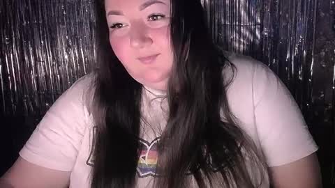 Julia online show from July 14, 2026, 8:25 pm