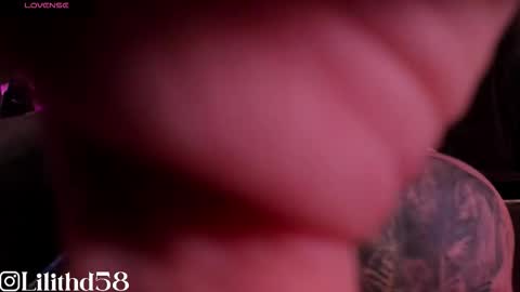 Snapshot of darknes_lilith18 chatting on November 11, 2025, 3:50 am darknes_lilith18 online show from November 11, 2025, 3:50 am