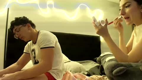 darkpleasuress online show from December 16, 2025, 7:13 am