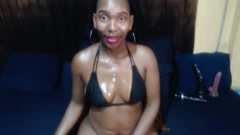 Snapshot of darksultryxx30 chatting on April 18, 2026, 1:53 am Darksultryxx30 online show from April 18, 2026, 1:53 am