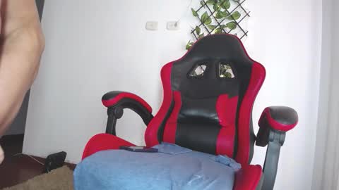 Snapshot of darkviper26 chatting on September 13, 2025, 12:27 pm darkviper26 online show from September 13, 2025, 12:27 pm