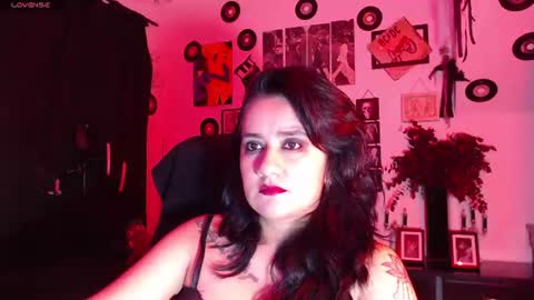 Snapshot of darkyll33 chatting on June 16, 2026, 5:21 am DarKyll online show from June 16, 2026, 5:21 am