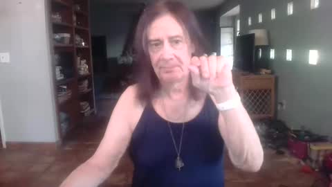 darla_darling1222101 online show from February 23, 2026, 1:03 am