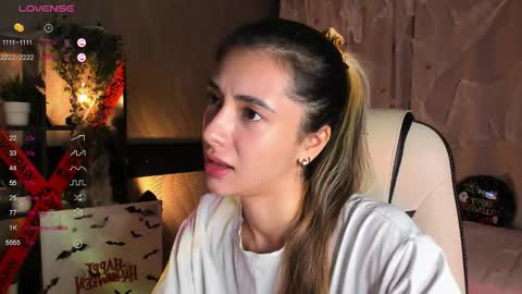 Belle online show from November 1, 2025, 3:52 am