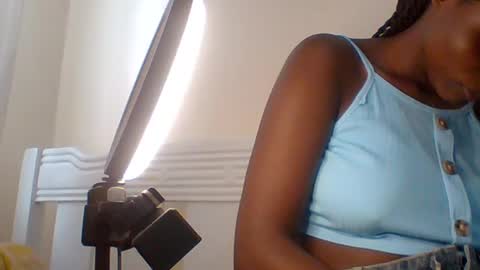 Snapshot of darling_dreamer2 chatting on July 26, 2026, 7:04 am darling_dreamer2 online show from July 26, 2026, 7:04 am