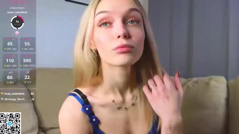 DarslyCat online show from November 18, 2025, 6:34 pm